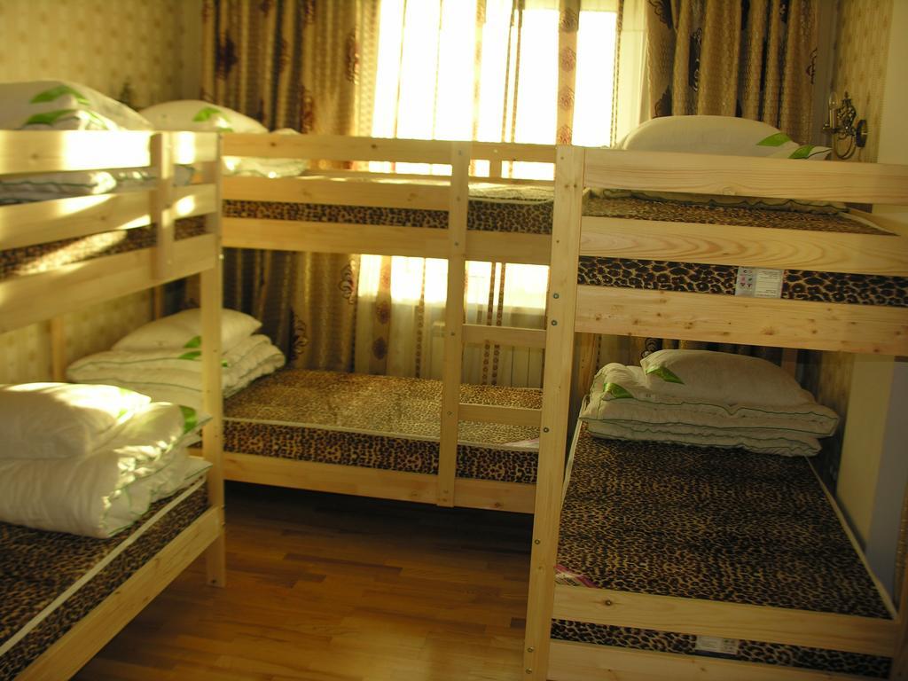 Triumph Astana Hostel Pokoj fotografie